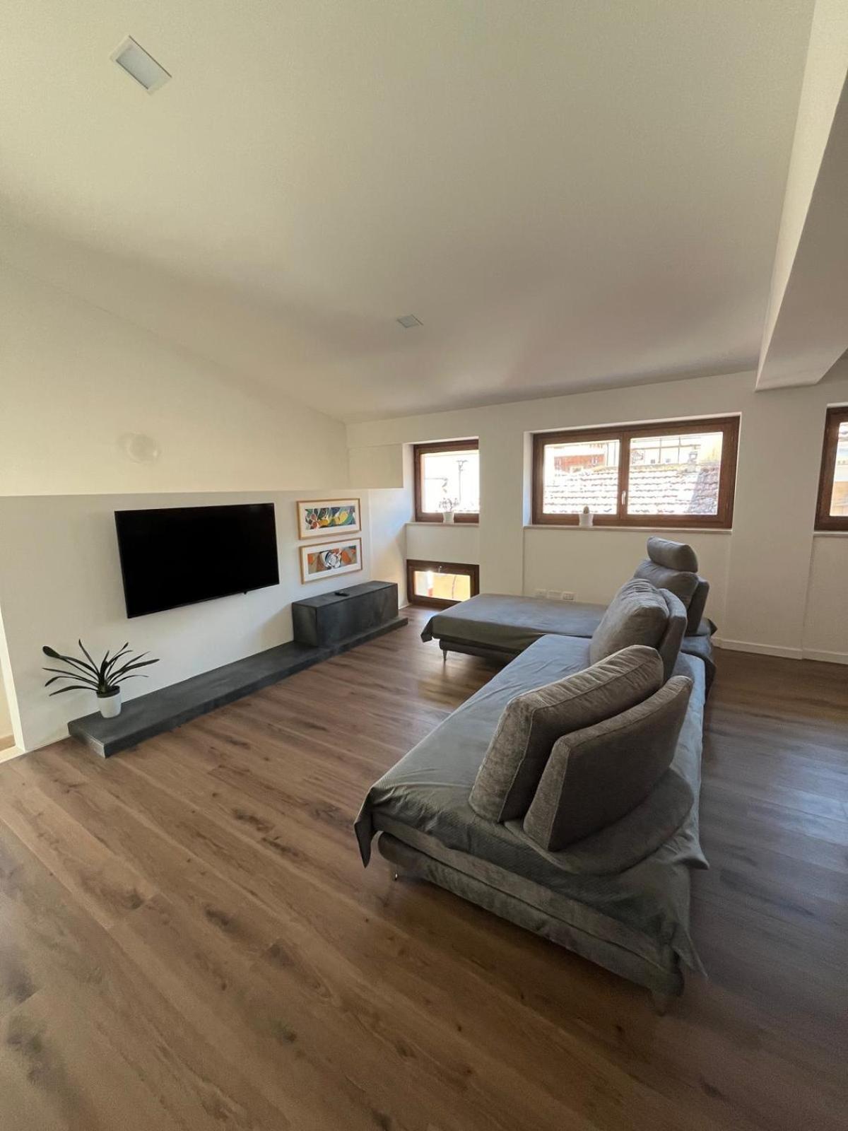 Habita Appartamenti L'Aquila Ngoại thất bức ảnh