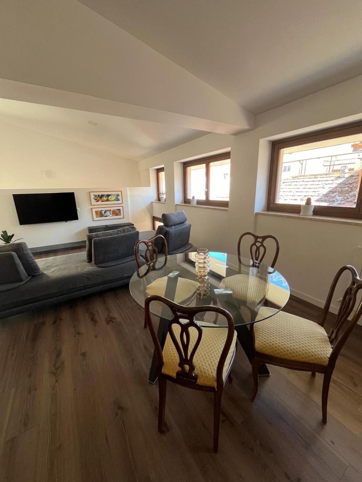 Habita Appartamenti L'Aquila Ngoại thất bức ảnh